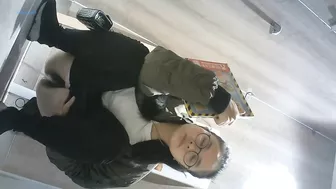 Chinese girls pissing in a milk tea shop 1