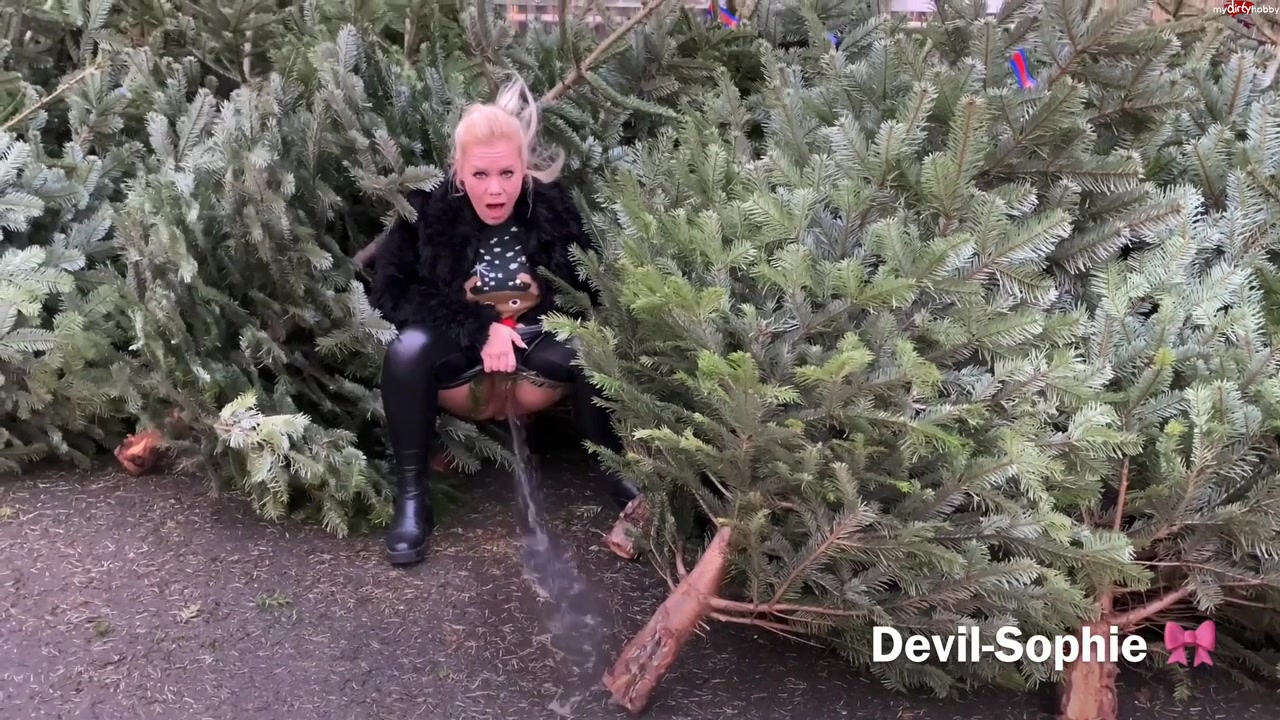 devil-sophie - Oh Christmas tree
