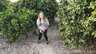 Alice_bitch - Pissing in the field