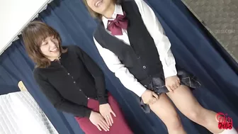 FF-497 03 Pee-holding duel between schoolgirl and office lady