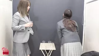 FF-497 01 Pee-holding duel between schoolgirl and office lady