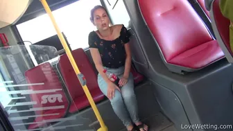 Antonia Sainz - Bus ride