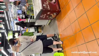 D0070 - Cashier On Duty Has to Pee